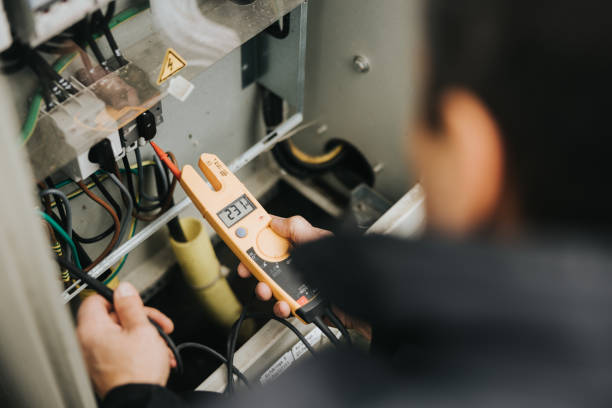 Best Local Electrician Companies  in Isanti, MN
